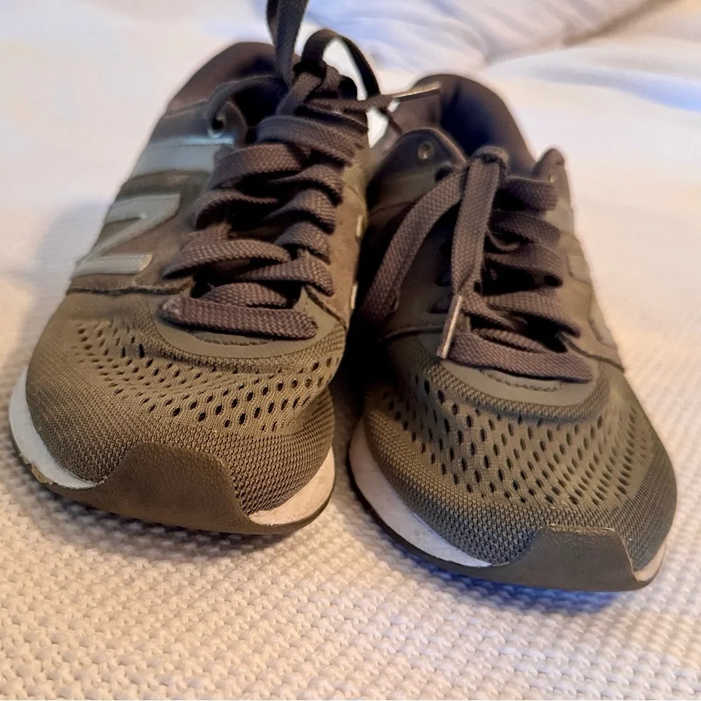 NEW BALANCE 24 Dark Grey & Silver Athletic Running Tennis Shoes Women’s Sneakers - Picture 7 of 10